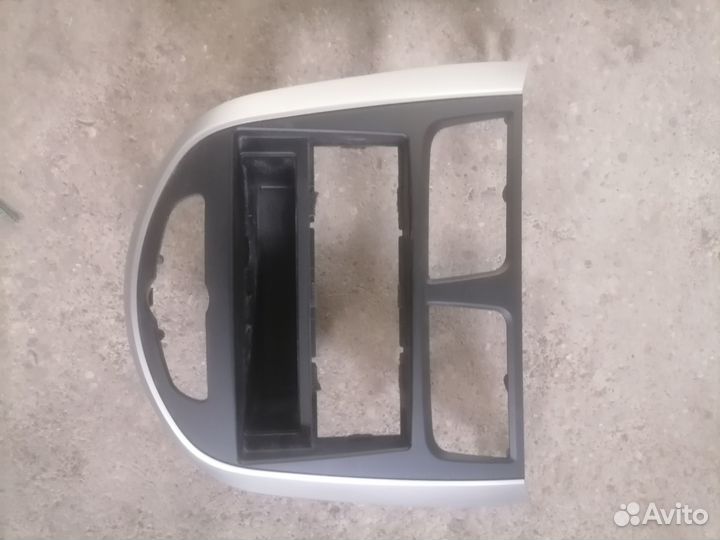 Рамка для магнитолы hyundai solaris 1 дин