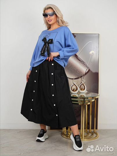 Потрясные костюмы женские 48,50,52,54