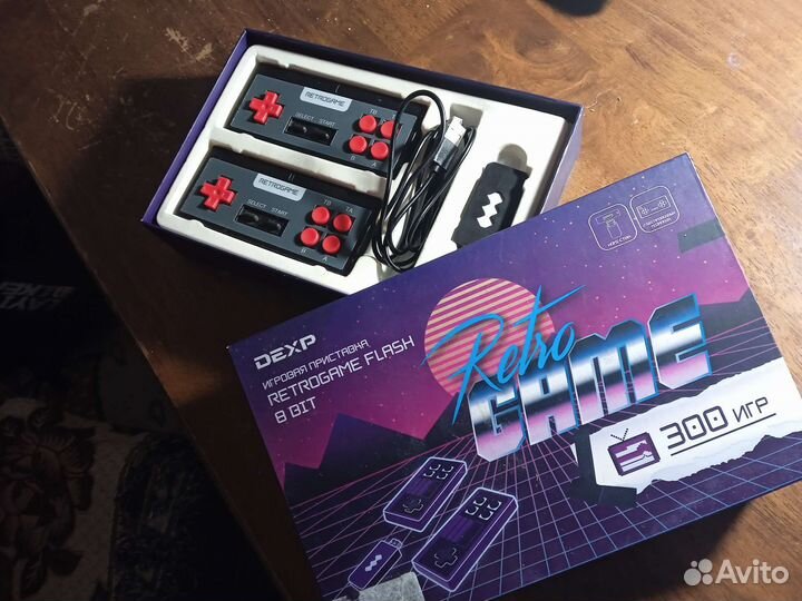 Игровая приставка ретро