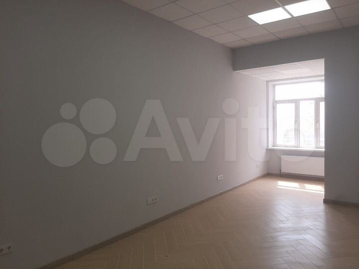 Офисный блок на Д.Ковальчук, 3 этаж, 30 м2, отд.вх