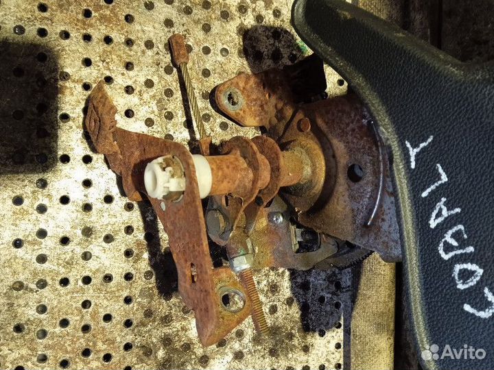 Рычаг стояночного тормоза Chevrolet Cobalt