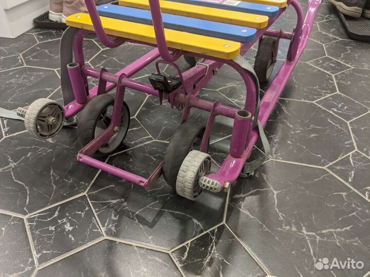 Детские санки на колёсах