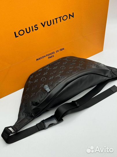 Поясная сумка Louis Vuitton Discovery PM