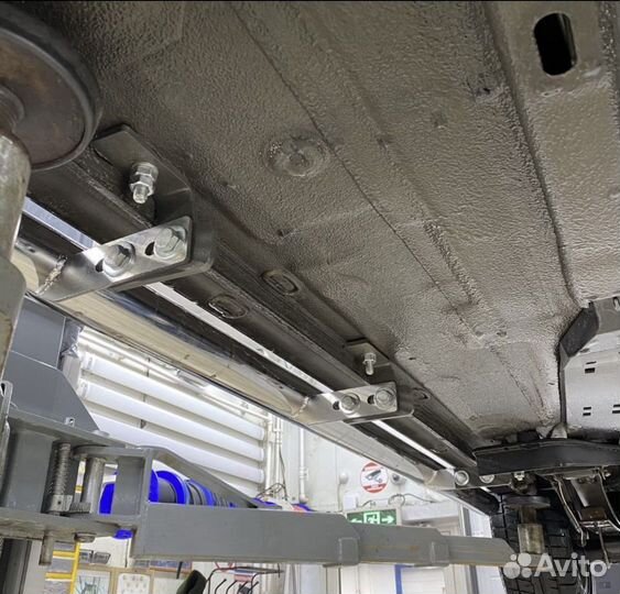 Пороги труба Volkswagen Caddy