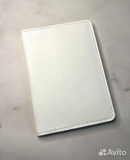 Обложка на паспорт кожаная