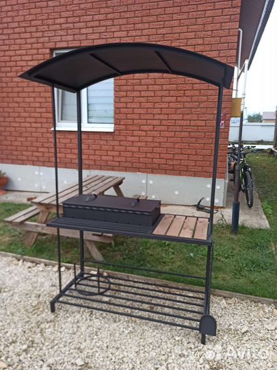 Мангал с крышей 
