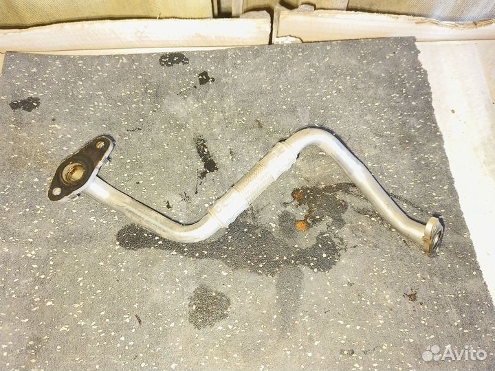 Трубка турбины Octavia A5 Passat B7 03C145735F