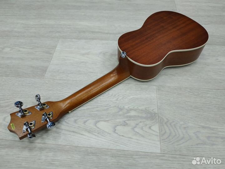 Новая укулеле Lanikai