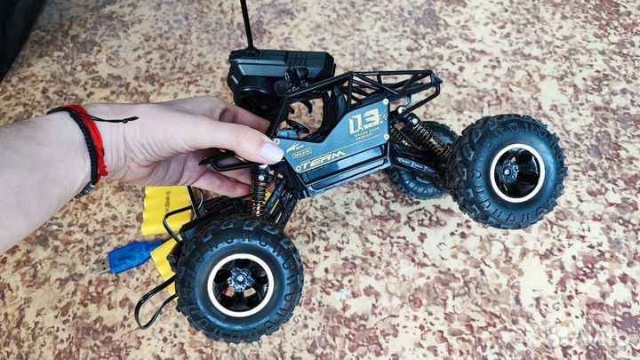 Машинка Монстр трак на радиоуправлении