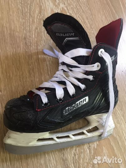 Коньки хоккейные Bauer