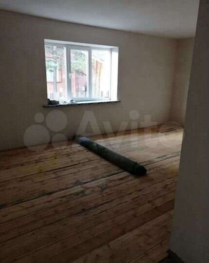 Коттедж 372 м² на участке 10 сот.