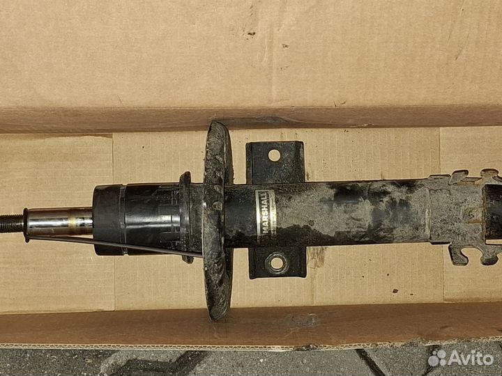 Амортизатор передний Фольксваген поло