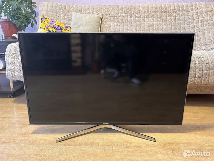Телевизор SMART tv samsung