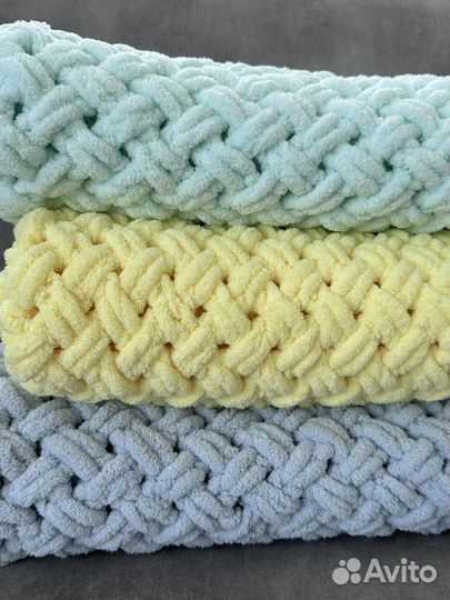Плед детский вязаный ручная работа