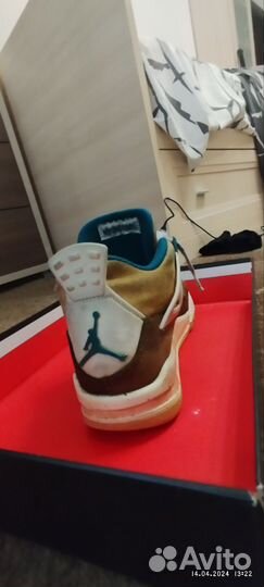 Кроссовки nike air jordan 4 Cacao WOW