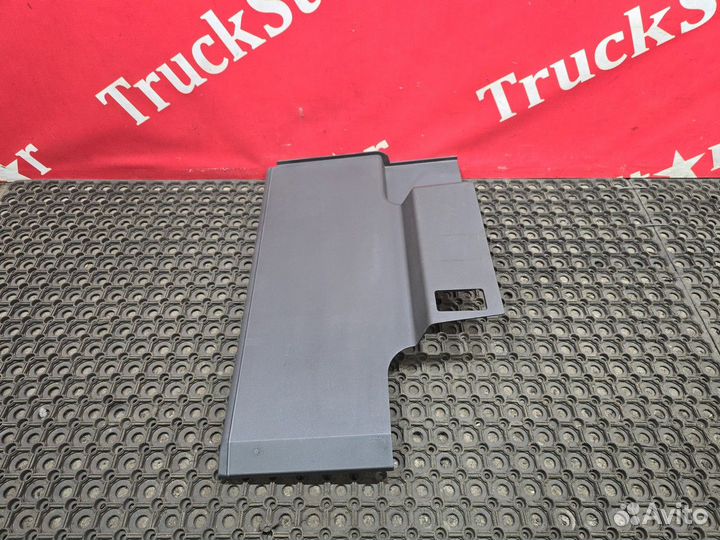 Накладка декоративная 2020 г. Renault T