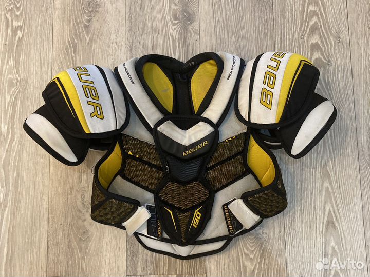Нагрудник хоккейный bauer