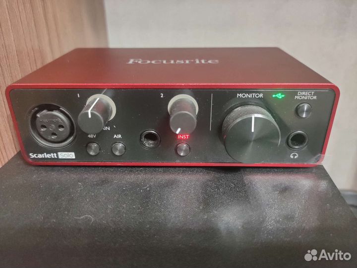 Звуковая карта focusrite scarlett solo 3rd gen