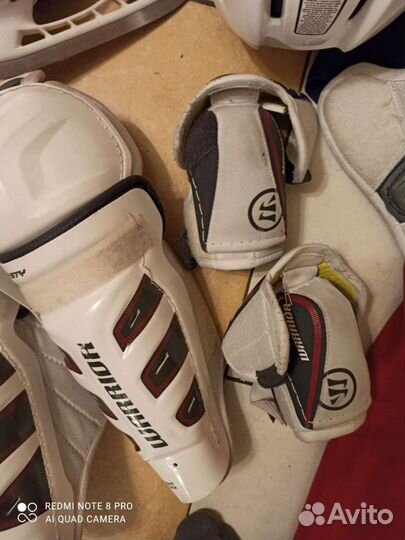 Хоккейная спортивная форма и коньки 17 см