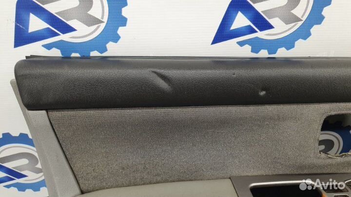 Обшивка двери передней левой Kia Sorento 1 BL 2003