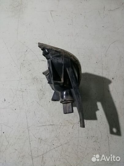 Поворотник правый BMW 5 E34