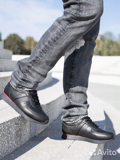Кроссовки мужские кожаные новые