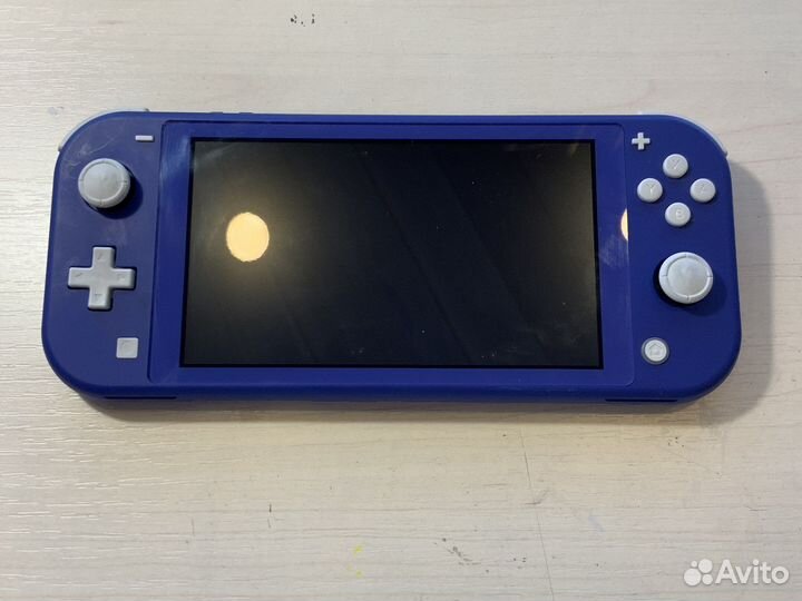 Nintendo switch lite + игра Immortals Fenyx rising