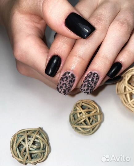 Наращивание ногтей, маникюр