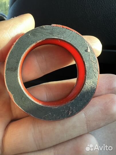 Отбойник вала рулевой рейки Ford Explorer 5