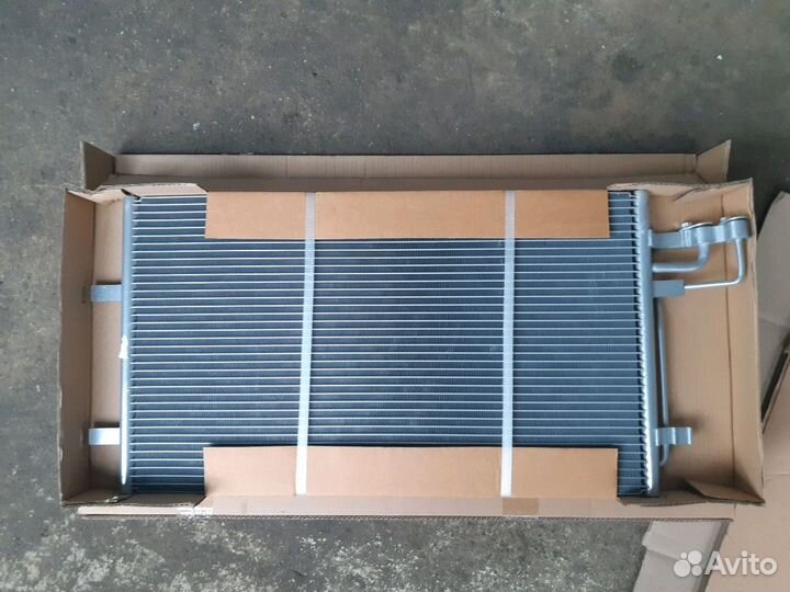 Радиатор кондиционера Ford Focus 2