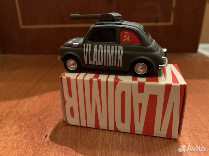 Модель Fiat 500 vladimir 1:43 Brumm 500pcs rare
