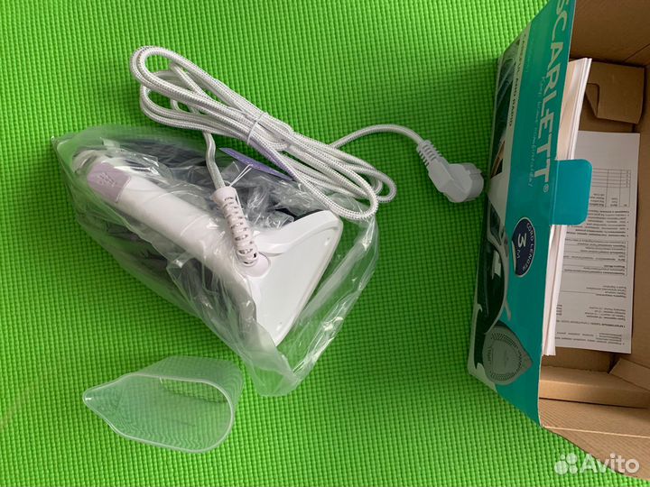 Утюг новый Scarlett