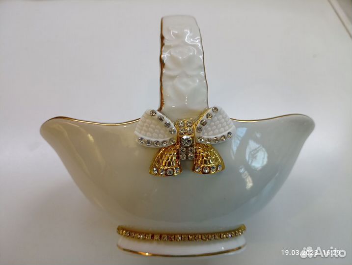 Подсвечник фарфоровый 