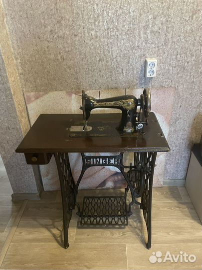 Швейная машина зингер
