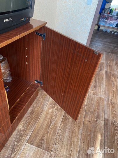 Тумба под телевизор