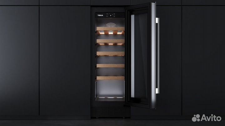 Встраиваемый винный шкаф Teka RVU 10020