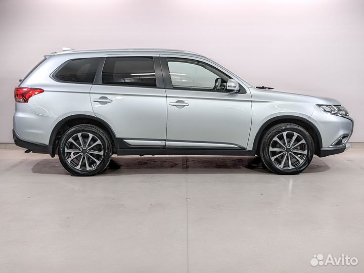 Mitsubishi Outlander 2.0 CVT, 2018, 106 864 км