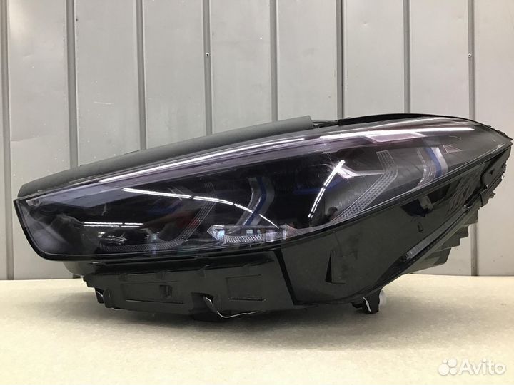 Фара левая BMW 8-серия G14 G15 G16 2018