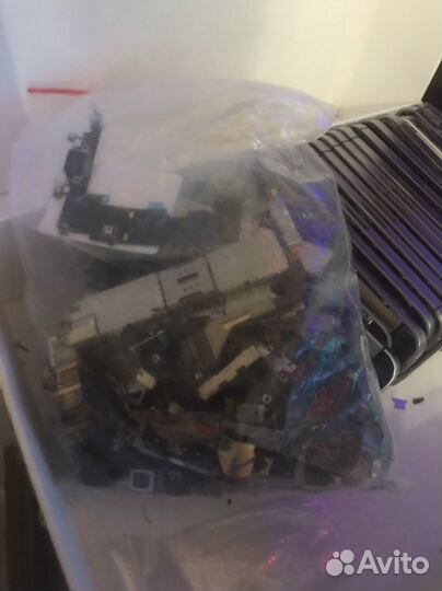 Коробка айфонов