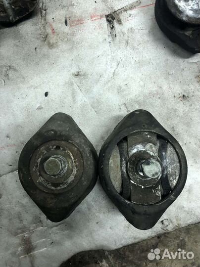 Подушки двигателя Ауди