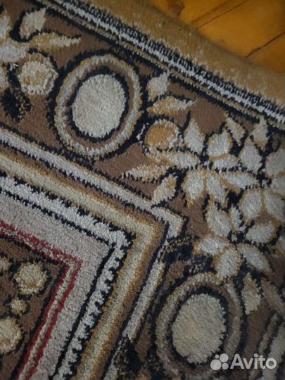 Ковер напольный без пятен Чистый