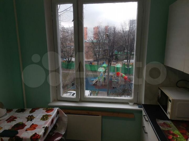 3-к. квартира, 58 м², 3/9 эт.