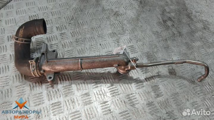 Патрубок (трубопровод, шланг) Mercedes-Benz