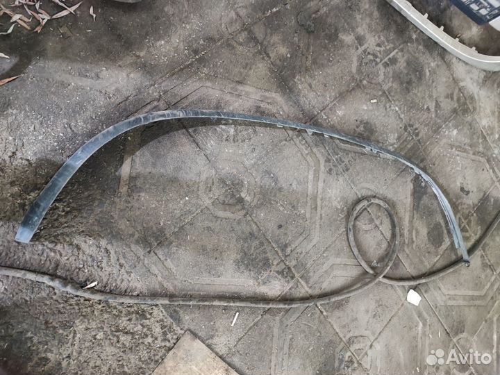 Спойлер переднего бампера renault megane 3