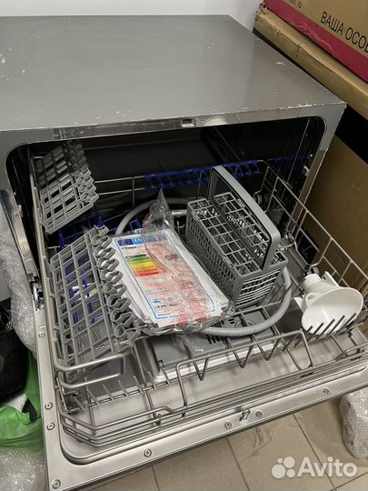 Посудомоечная машина Hansa ZWM536SH серый