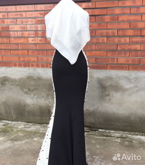 Приданое девушки модное платье