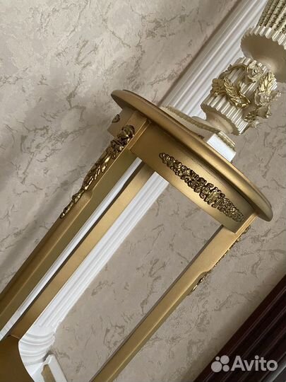 Ваза с подставкой