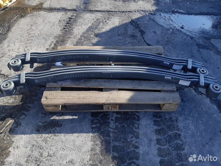 Рессора передняя правая в сборе. WG9925522102