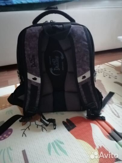 Школьный рюкзак