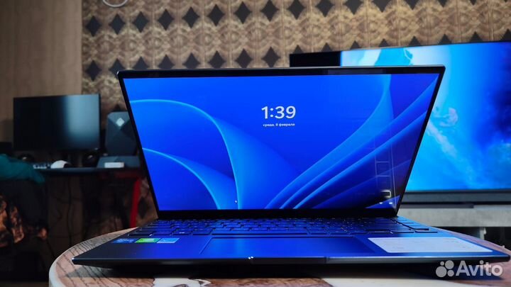 Asus ZenBook 14X 14” 4K Oled 90Hz/MX450